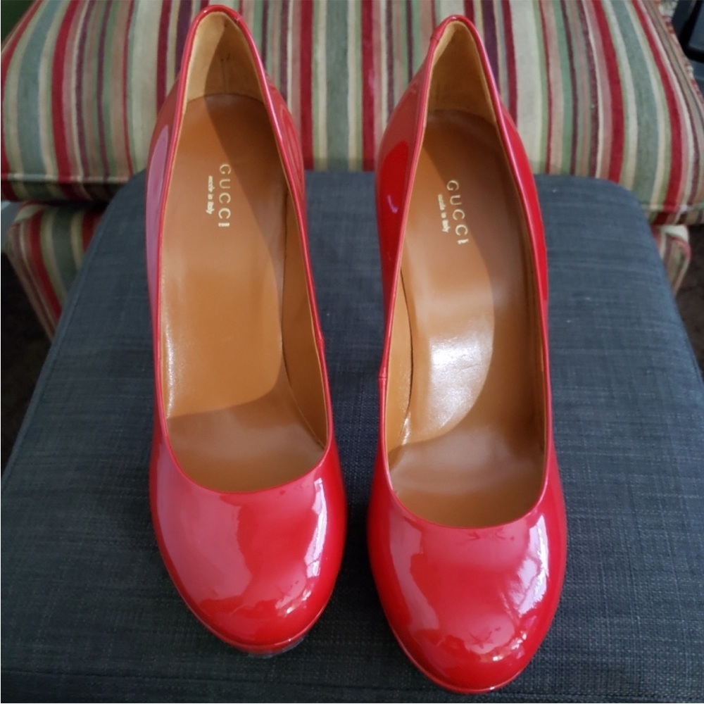 Gucci Red Patent Leather Pumps - Picture 2 of 8